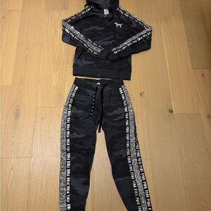 PINK Victoria's Secret Black & Charcoal Camo Jogger Set